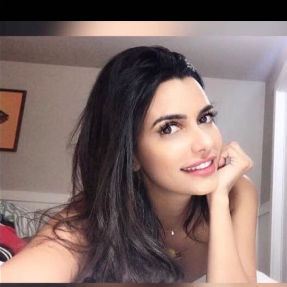 Meet your Posher, Kellyn - Picture 1 of 1